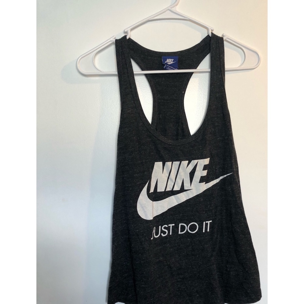 Nike tank